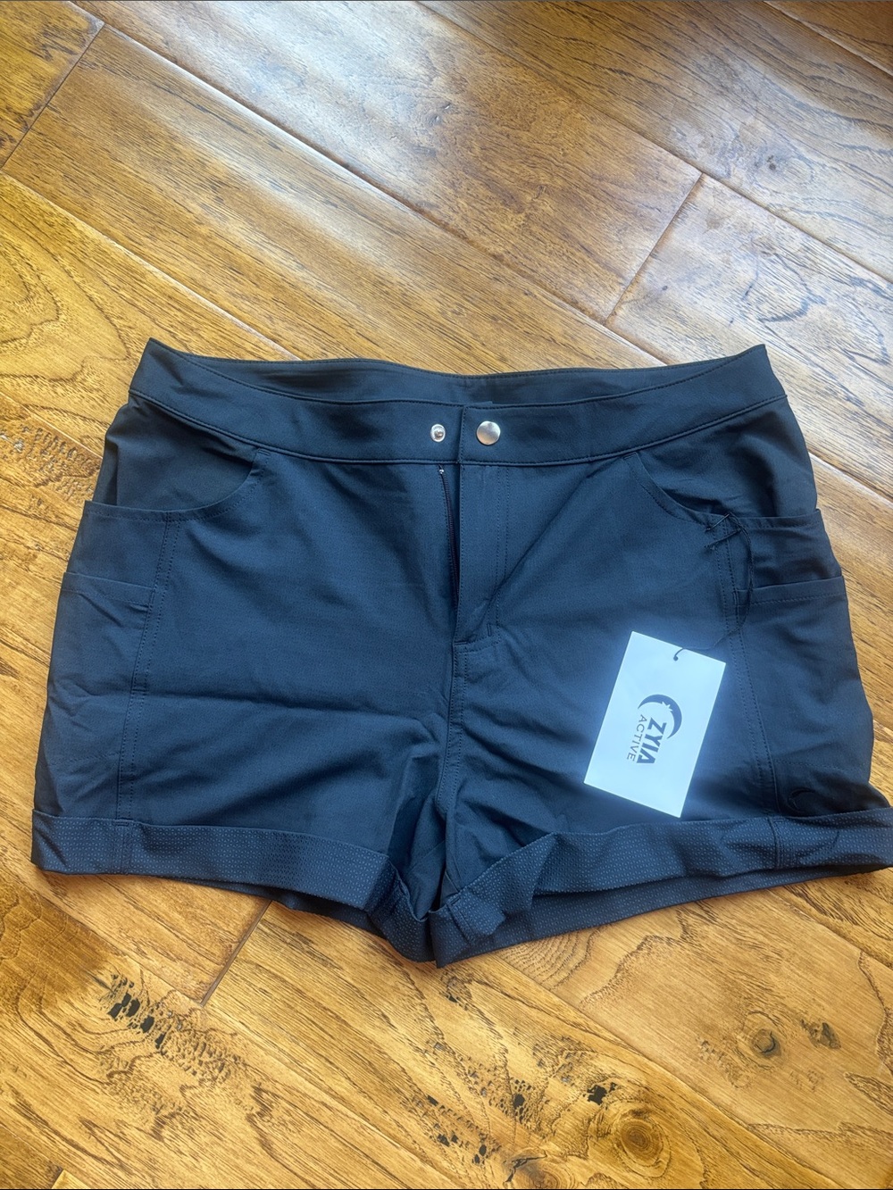 Zyia Gym Active Women's Black Athletic Shorts with Pockets